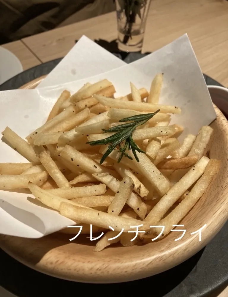 ディナーメニュー　サラダとアペタイザー